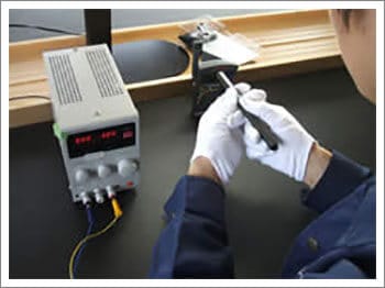 国内の自社検品センターでの検品作業の様子