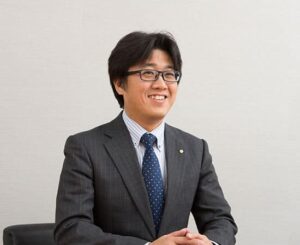 輸出担当マネージャー 望月