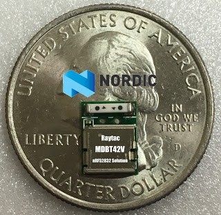Nordicのチップを搭載したRaytac製BLEモジュールの小ささを示すイメージ